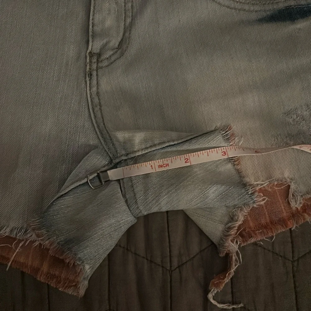 EUC Free People blue denim distressed jean shorts with interior stripe detail - Picture 5 of 12